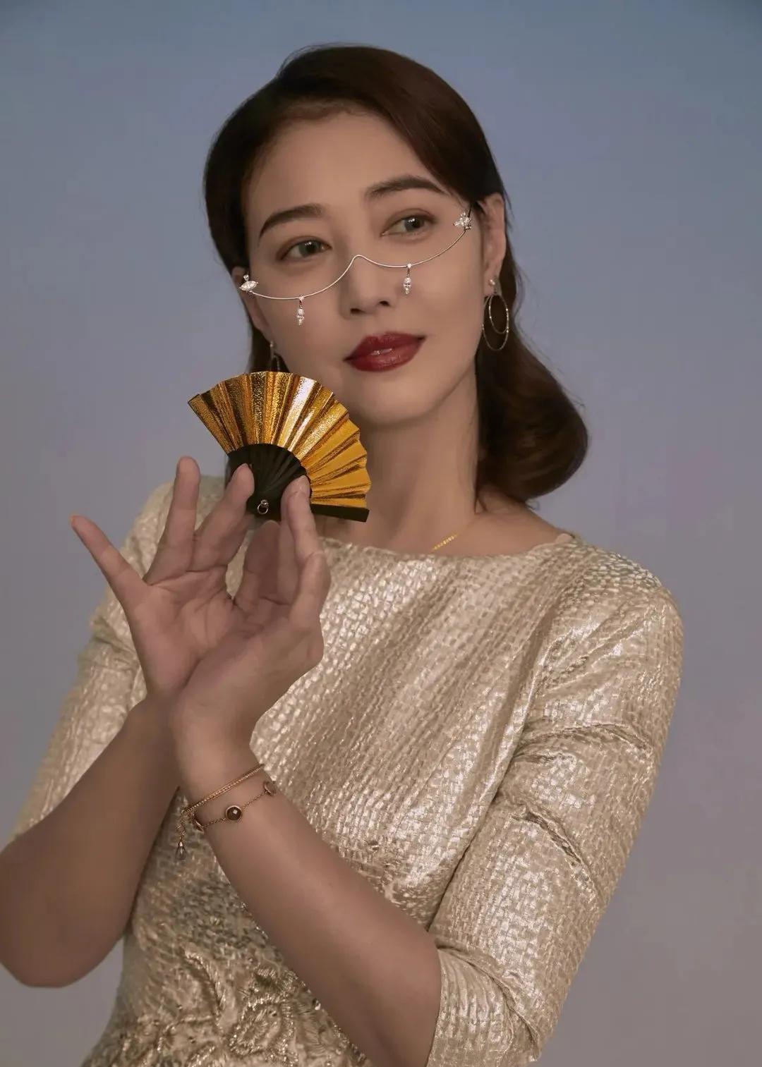周华健儿女最新照片，爱与陪伴的温馨时光